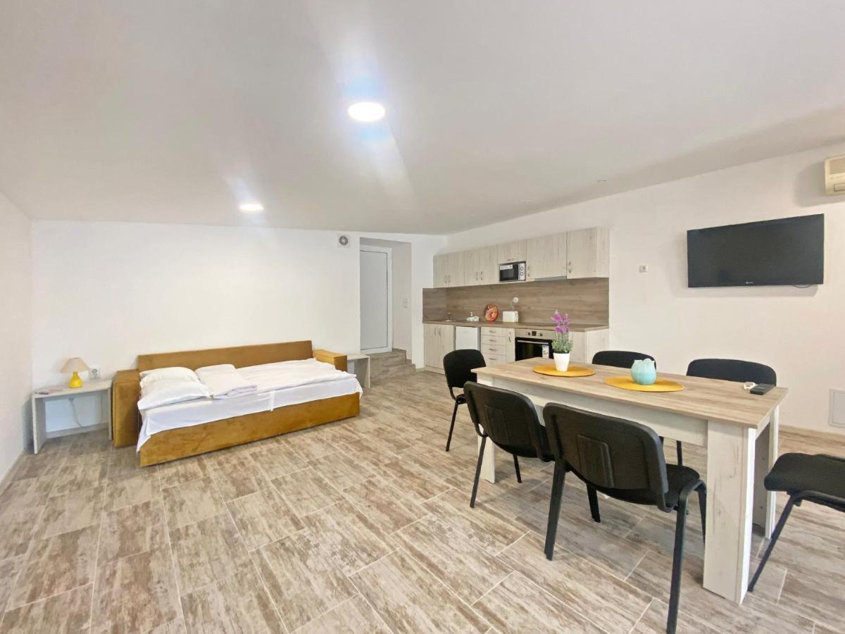 קרנבו Di Mare Holiday Apartments מראה חיצוני תמונה